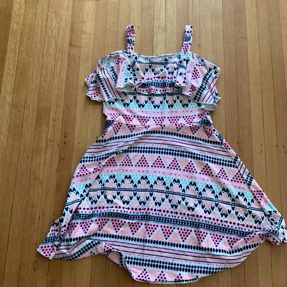 Bundle lot of girls size large (12) dresses